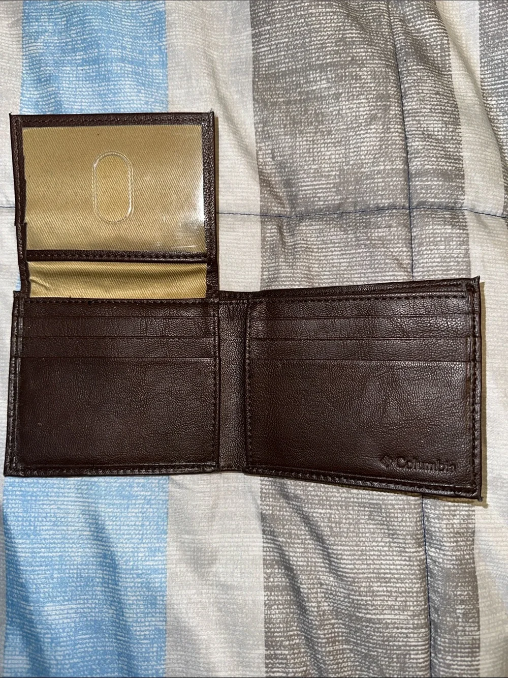 Columbia Brown Leather Bi-Fold Card & Key Wallet